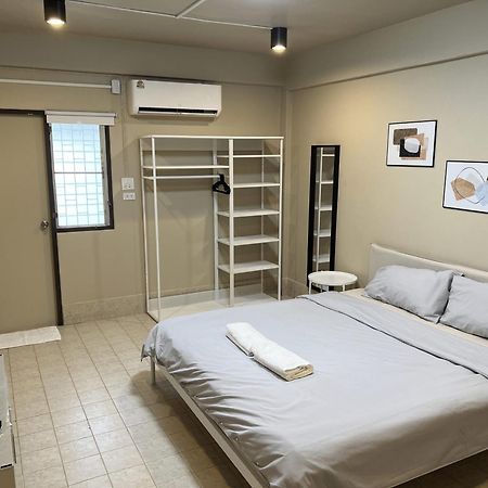 Kpp Mansion 407 Apartman Bangkok Kültér fotó